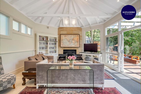 Luxe Mountain Retreat - Katoomba - 4 Bed & Bath - Food Delivery Shop 0