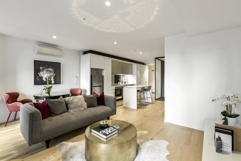 Luxuria Apartments - Manhattan - Food Delivery Shop 1