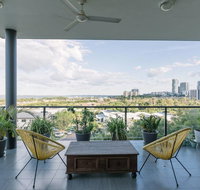 Luxury  Location - Sea Views with Modern Class  - Food Delivery Shop