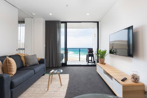 Luxury Beachfront Apartment In Newcastle - Food Delivery Shop 0