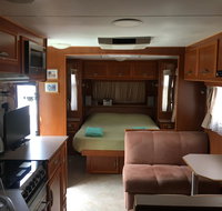 luxury caravan - Food Delivery Shop