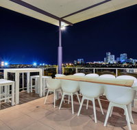 Luxury Darwin City Lights Jacuzzi Central Location Large House New Furnishings - Food Delivery Shop