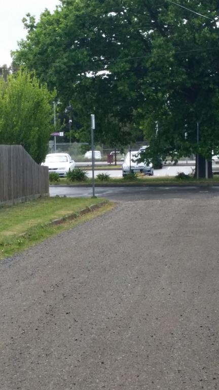 Macedon Ranges Homestay - Food Delivery Shop 2
