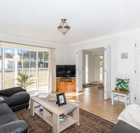 Macleay Street 23 Narrawallee - Food Delivery Shop