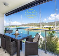 Magnetic Blue Waterfront Apartments - Food Delivery Shop