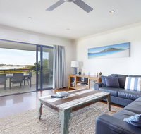Magnificent Views - Mariners Mark - Food Delivery Shop