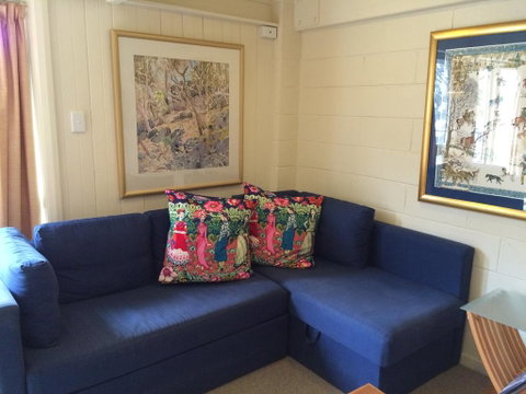 Maisonette, Falls Creek - Food Delivery Shop 1