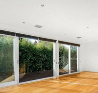 Malvern 3 Bedroom Home - Food Delivery Shop