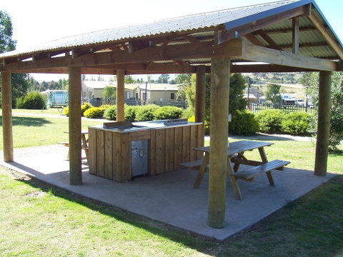 Mansfield Holiday Park - Food Delivery Shop 2