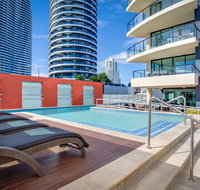 Mantra Broadbeach on the Park - Food Delivery Shop