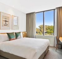Mantra Hotel at Sydney Airport - Food Delivery Shop