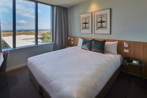 Mantra Hotel At Sydney Airport - Food Delivery Shop 3