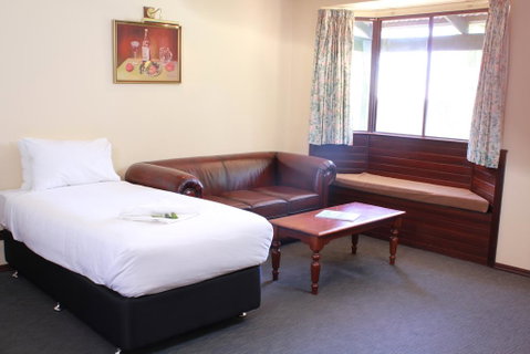 Margaret River Motel (Formerly Grange On Farrelly) - Food Delivery Shop 3