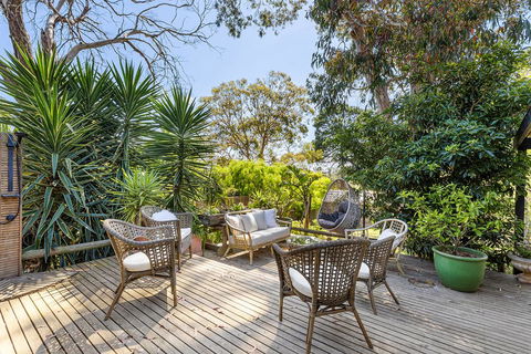 MARTHA COTTAGE - MT MARTHA - Food Delivery Shop 1