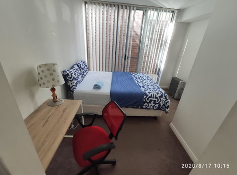 Mascot Clean Bedroom - Food Delivery Shop 3