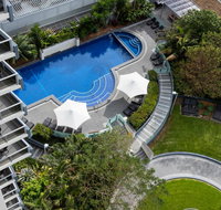 Meriton Suites Broadbeach - Food Delivery Shop