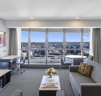 Meriton Suites Herschel Street - Food Delivery Shop