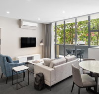 Meriton Suites Waterloo - Food Delivery Shop