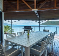 Mermaids Reach on Hamilton Island - Food Delivery Shop