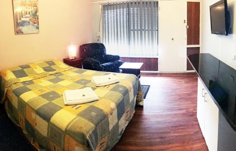 Merredin Olympic Motel - Food Delivery Shop 0