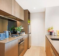 MH47 Landmark Apartment Near Crown - Food Delivery Shop