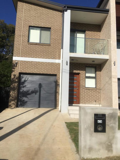 Minto Lodge - Food Delivery Shop 1