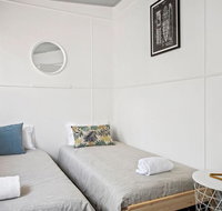 Mitchell Pde 31 Mollymook - Food Delivery Shop