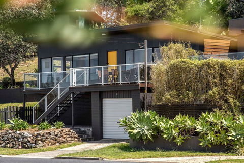 Mitchell Pde 31 Mollymook - Food Delivery Shop 1