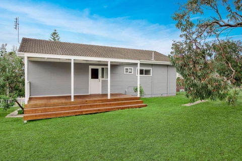 Mitchell Pde 71 Mollymook - Food Delivery Shop 3