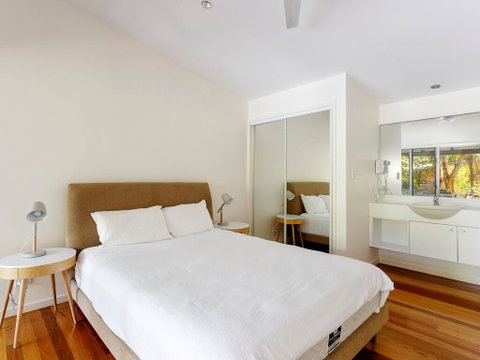 Mobys On Redgum 11 - Food Delivery Shop 0
