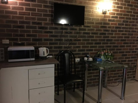 Motel Studio Room - Food Delivery Shop 2