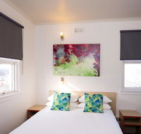 Mowbray Hotel - Food Delivery Shop