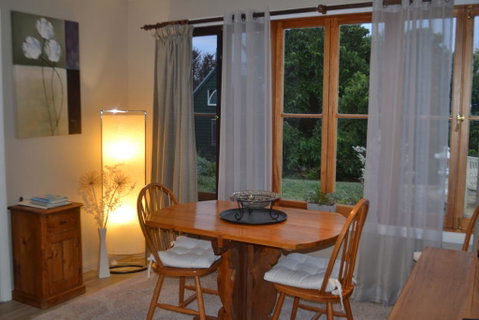 Mulberry Cottage Unique B&B Accommodation - Food Delivery Shop 3