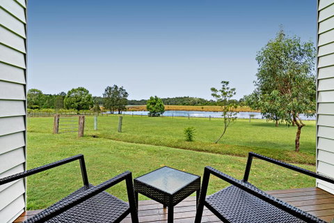 Narangba Motel (formerly Brisbane North B&B And Winery) - Food Delivery Shop 0
