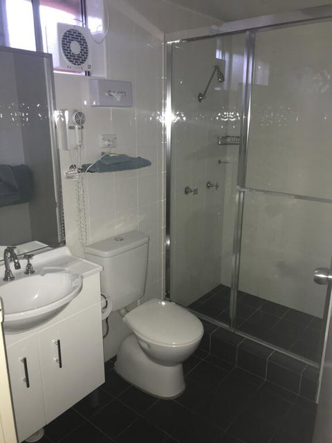 Narellan Motor Inn - Food Delivery Shop 3