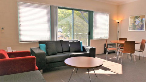 Dowler Apartments Subiaco - Food Delivery Shop 8