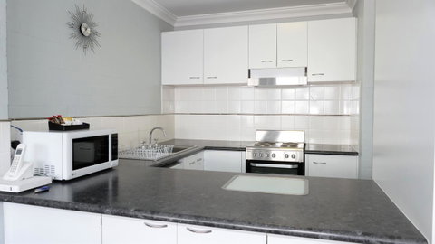 Dowler Apartments Subiaco - Food Delivery Shop 21