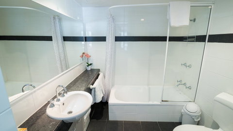 Dowler Apartments Subiaco - Food Delivery Shop 13