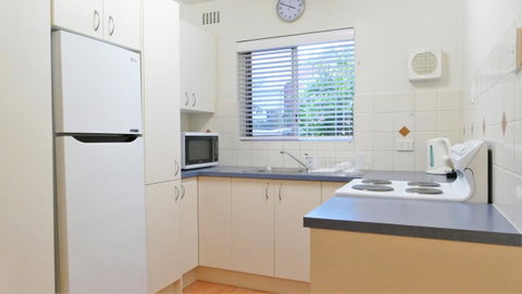 Dowler Apartments Subiaco - Food Delivery Shop 9