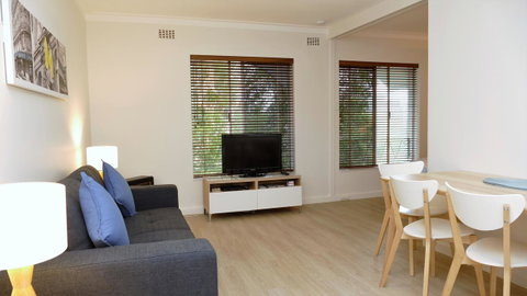 Dowler Apartments Subiaco - Food Delivery Shop 19