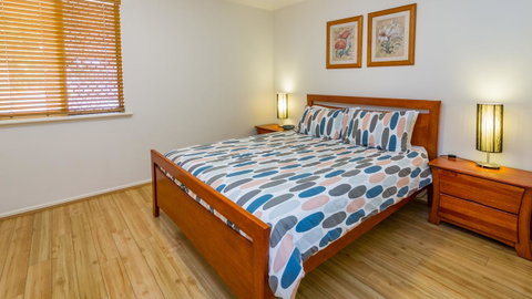 Dowler Apartments Subiaco - Food Delivery Shop 30