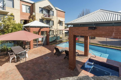Subiaco Village 30 - Food Delivery Shop 26
