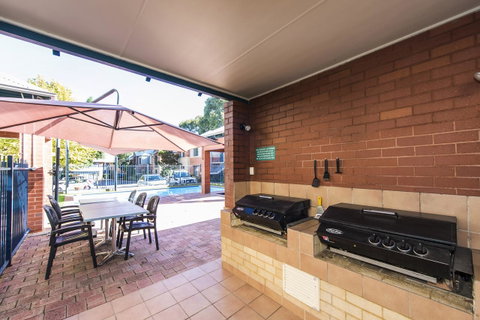 Subiaco Village 30 - Food Delivery Shop 27