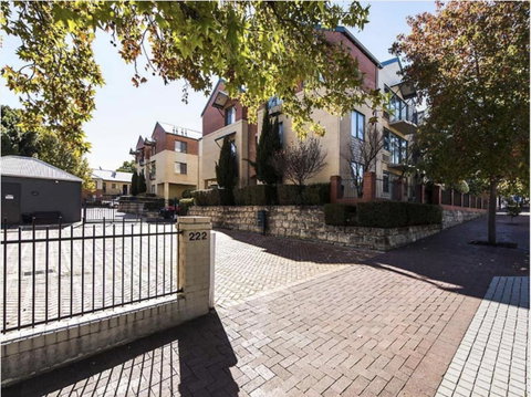 Subiaco Village 20 - Food Delivery Shop 19