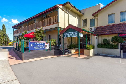 Quality Hotel Bayswater - Food Delivery Shop 0