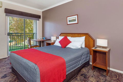 Quality Hotel Bayswater - Food Delivery Shop 6