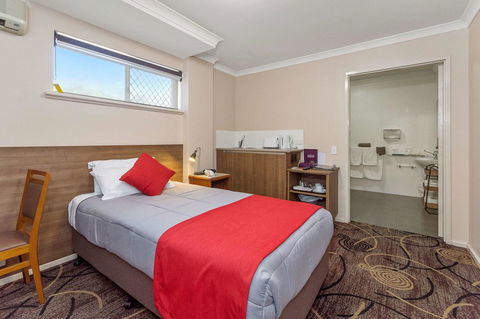 Quality Hotel Bayswater - Food Delivery Shop 18