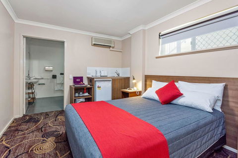 Quality Hotel Bayswater - Food Delivery Shop 9