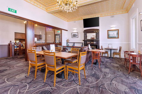 Quality Hotel Bayswater - Food Delivery Shop 16