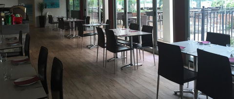 Broadwater Resort Como - Food Delivery Shop 36
